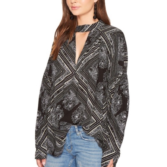 Free People Walking on a Dream Tunic Blouse - Picture 3 of 12